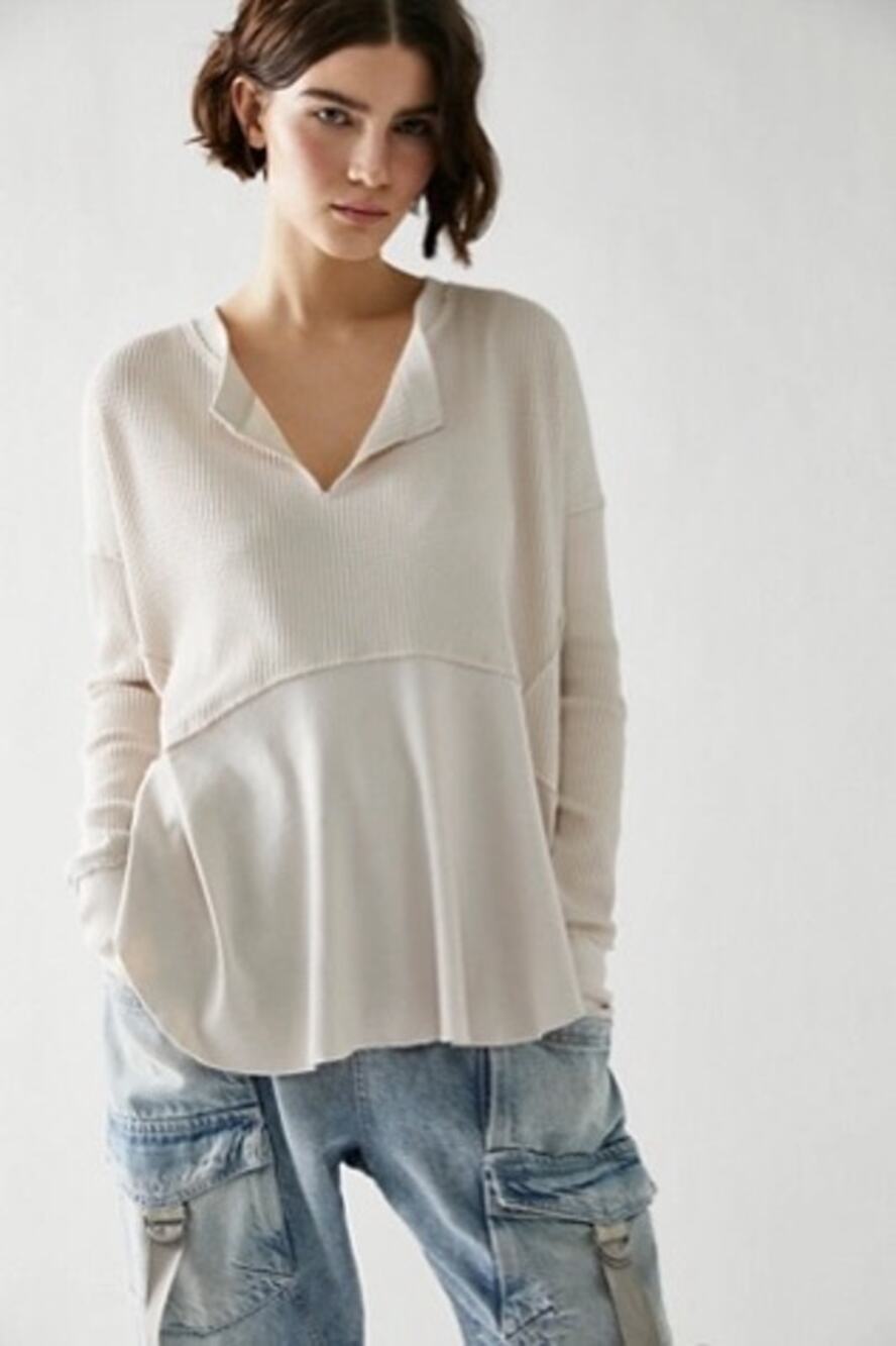 We The Free Oversized Waffle Knit VNeck Henley Long Sleeve Top Size Medium Cream